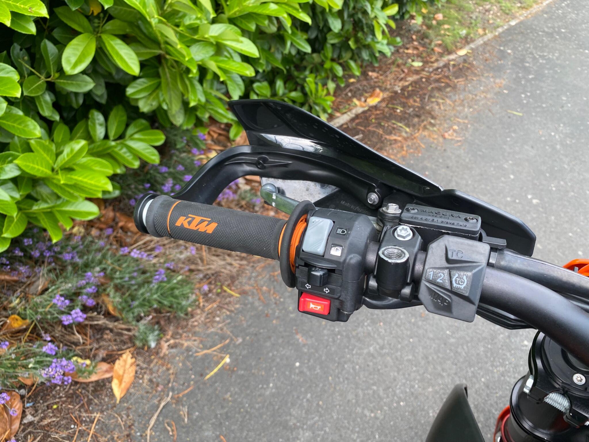 SOLD 2022 22 Reg KTM 690 SMC R